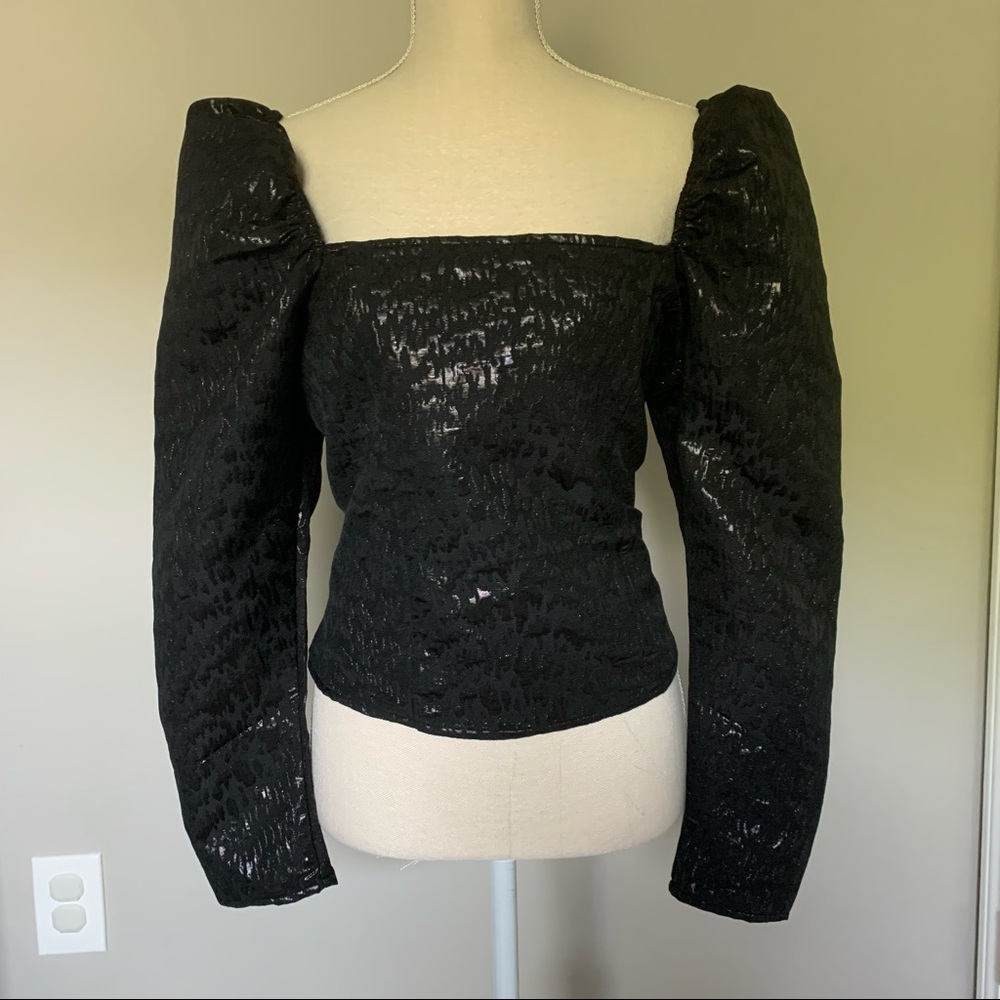 H&M black animal print long sleeve blouse